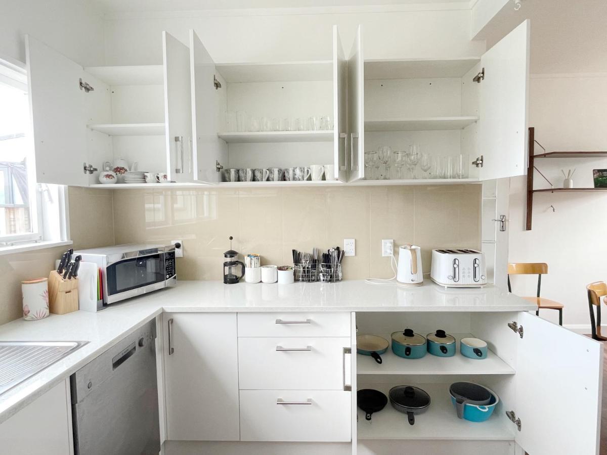 No Party Allowed,Sea View 5 Bedroom House Уелингтън Екстериор снимка